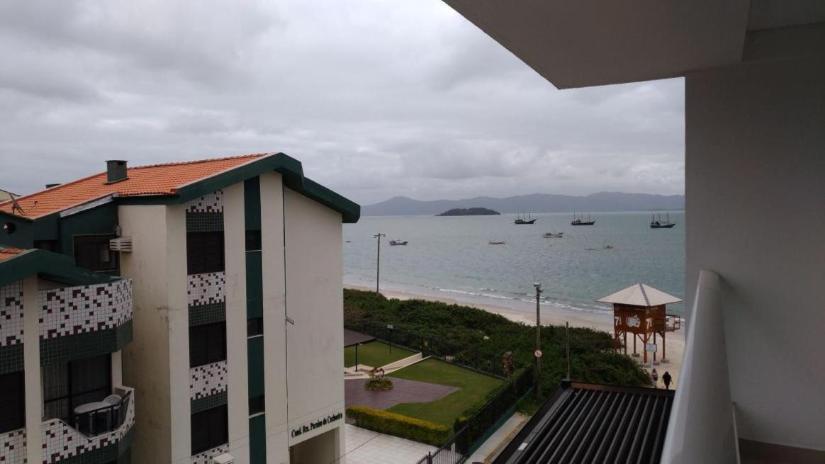 Maravilhoso Apartamento Beira-Mar Praia Da Cachoeira フロリアノポリス エクステリア 写真